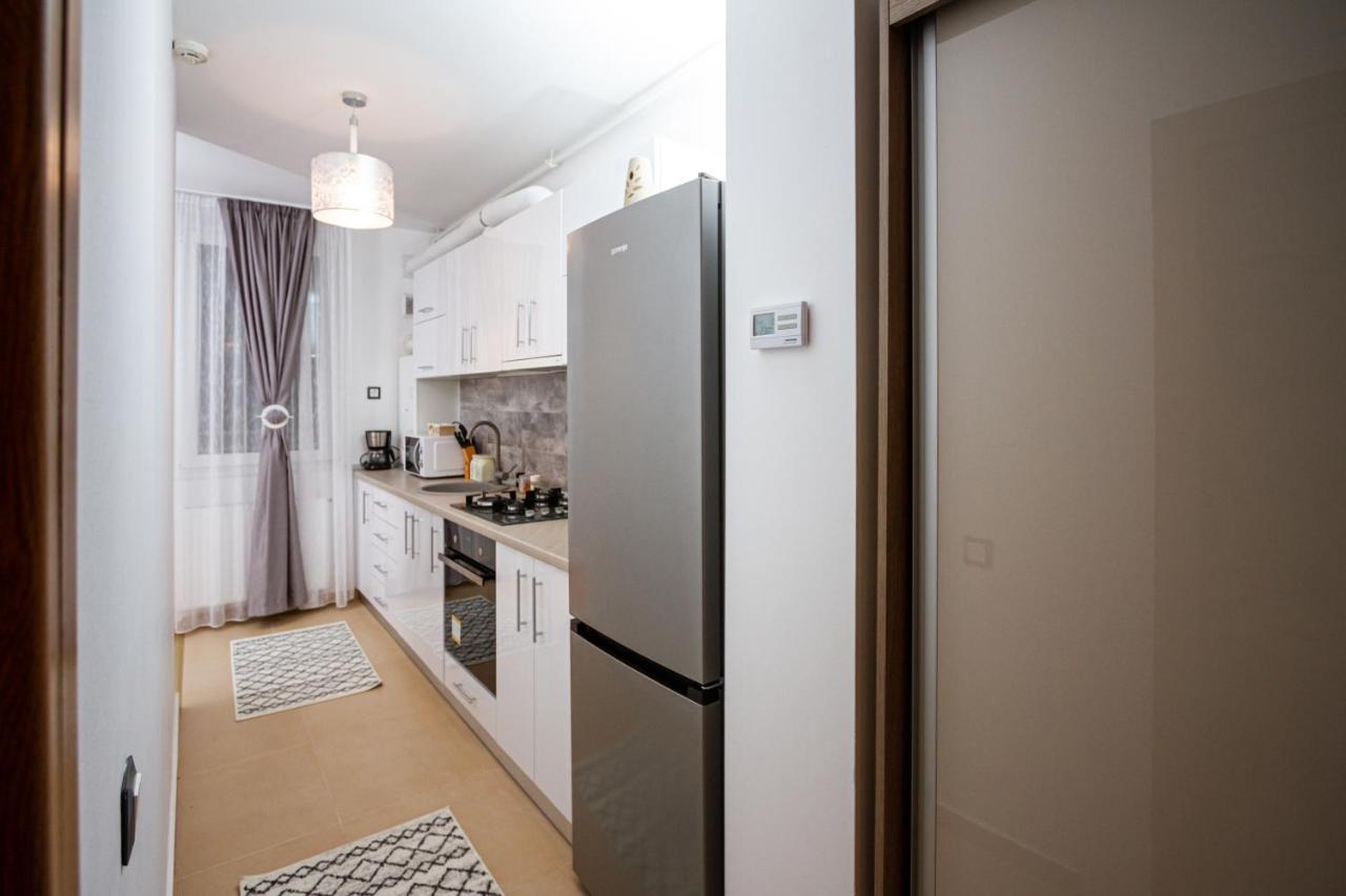 Ra Apartment - Ared Oradea Extérieur photo