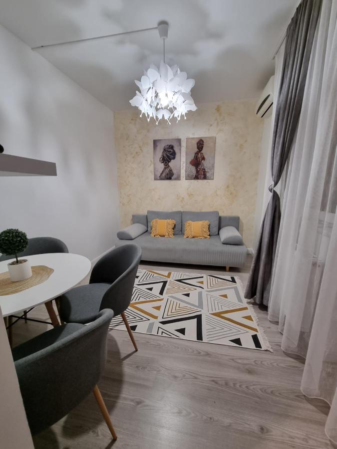 Ra Apartment - Ared Oradea Extérieur photo